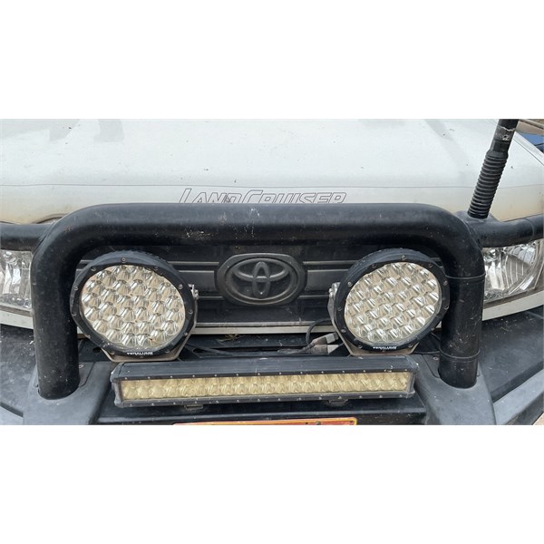 Factory Bullbar with Teralume Lights.