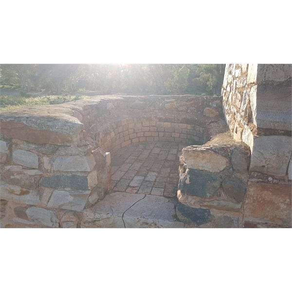 A 19th century outback pizza oven?