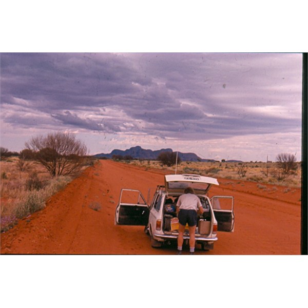 Corrugated road to Uluru and the Olgas Dec 1978