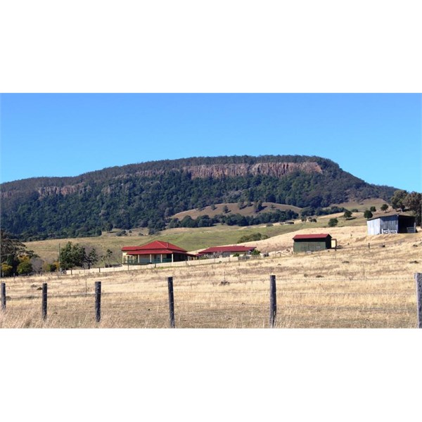 Farm house near the start of Condamine Gorge