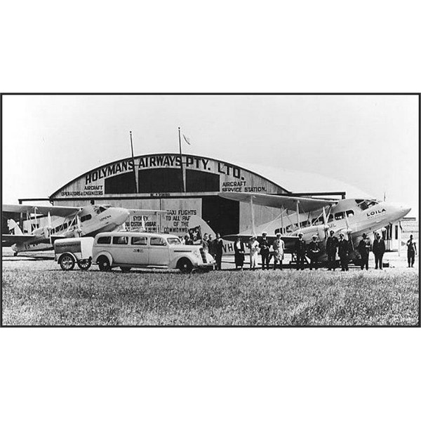 the Holymans hangar at Melbourne-Essendon,