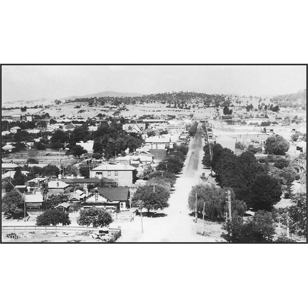 Overlooking Albury from Monument Hill in the 1920s