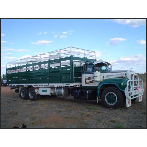 Buntine Roadways Mack B-61