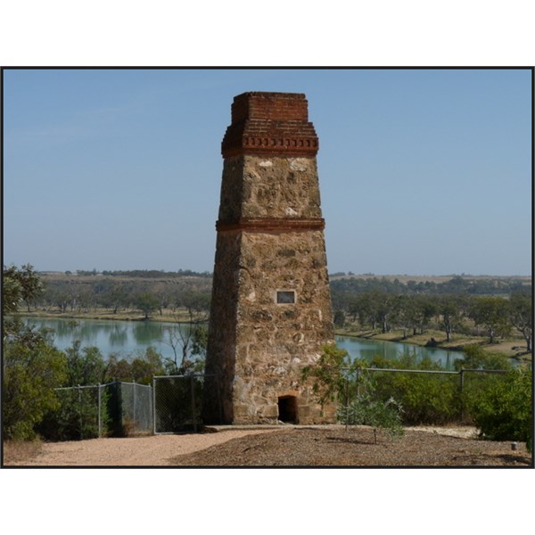 The chimney at the top of the cliff which was used for the steam boiler which powered the first irrgation pumps at Waikerie