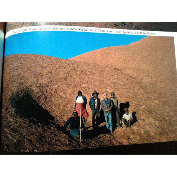 Elders on Uluru, National Geographic magazine, Feb 1988