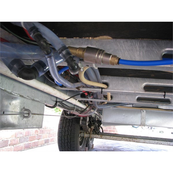 Pressure reducing valve