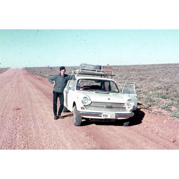 Oodnadatta Track 1969, Austin 1800, Near Maree