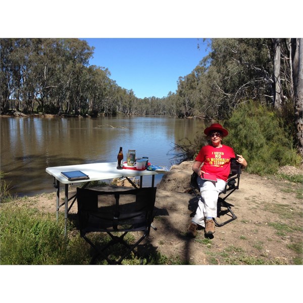 Gunbower camp lunchtime