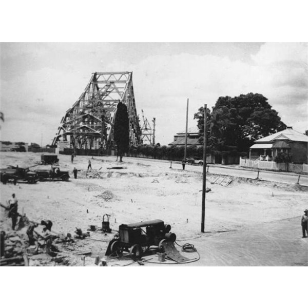 Work underway on the northern approach roadway to the Story Bridge, Brisbane, ca. 1938