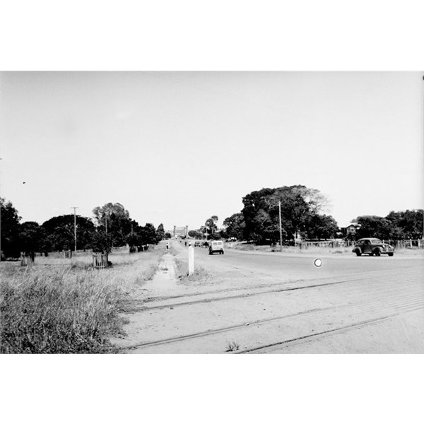 Approach to north end Fitzroy Bridge 1945