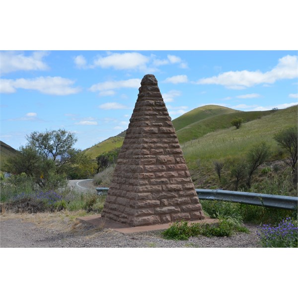 Horrock's Memorial, Horrocks Pass,