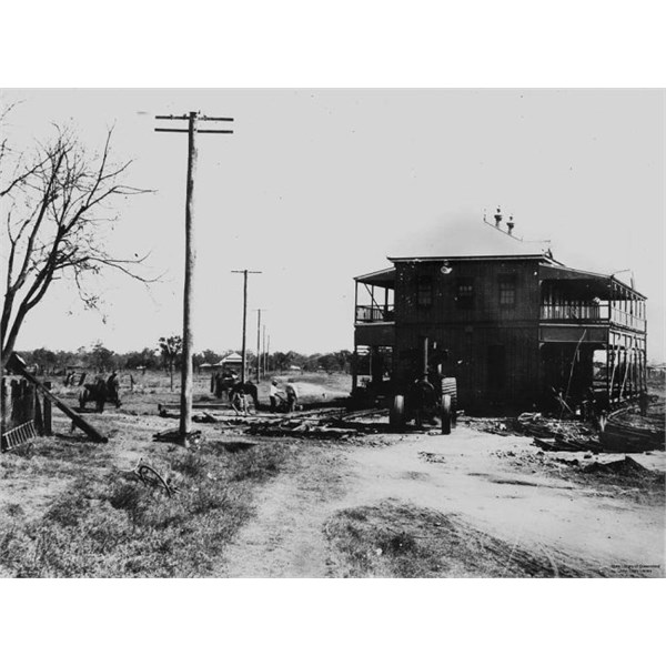 Leo Hotel, Clermont, Queensland being removed after the 1916 flood
