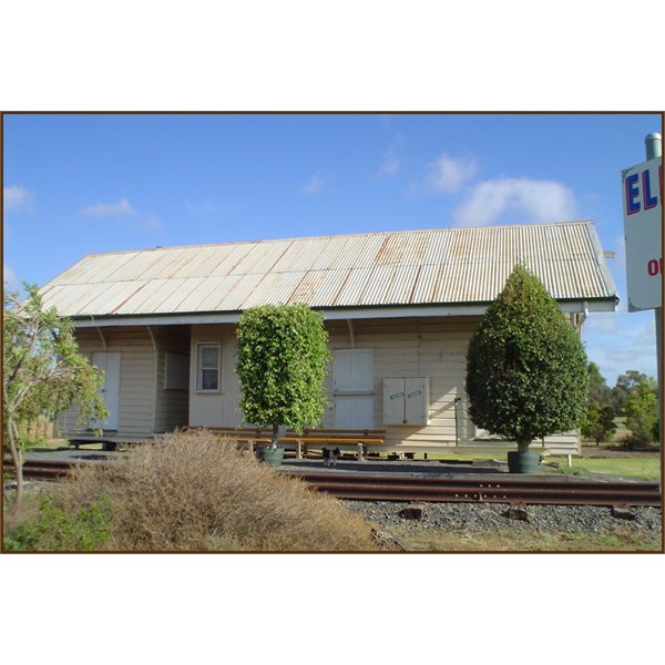 Blackwater Railway Station 2006