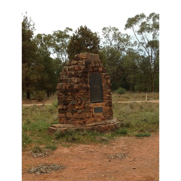 Cairn for Oxley and Evans and Aboriginal burial site Condobolin