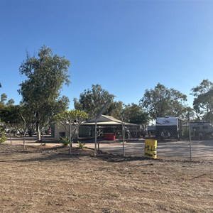 Winton Roadhouse Cabins and Caravan Park