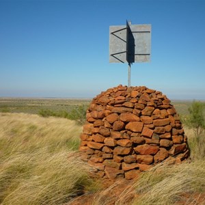 NM F 214 Cairn