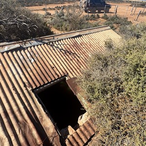Albala-Karoo Bore (ruins)