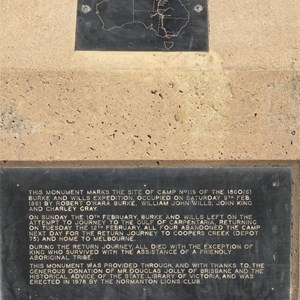 Burke and Wills marker cairn