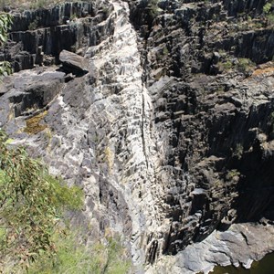 The dry face of Apsley Falls