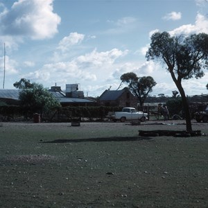 Nanambinia Station