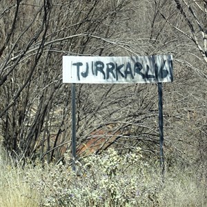 Gunbarrel Highway - Tjirrkarli Road intersection