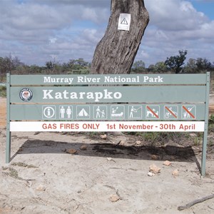 Katarapko National Park Information Bay