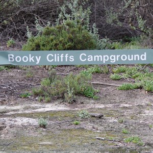 Campsites 1 & Booky Cliffs Turn Off Katarapko National Park 
