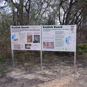 Katfish Reach Information Sign - Katarapko Creek