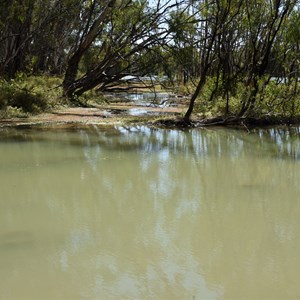 Nelbuck Creek Entrance - Murray River