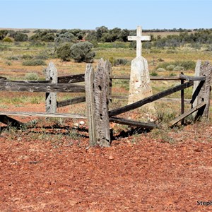 Mt Dutton Siding Cemetery