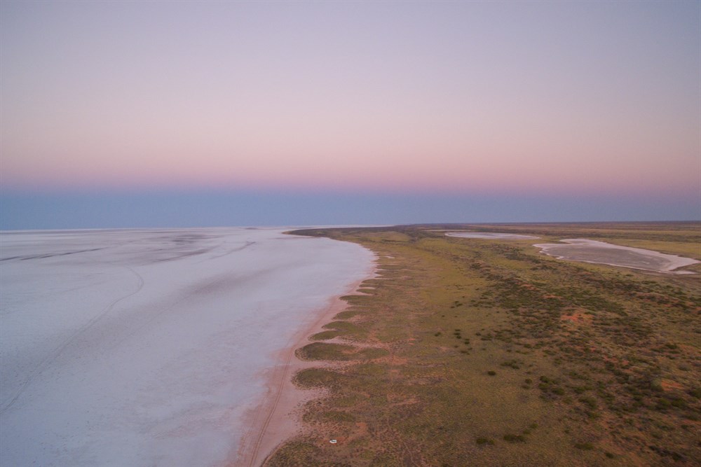 Lake Mackay WA ExplorOz Places