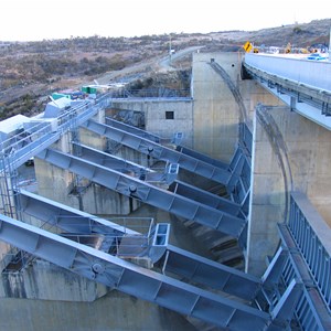 Spillway gates and piers