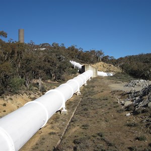 Pressure pipeline,surge riser to left