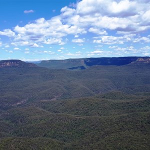 The view into the Jamison Valley