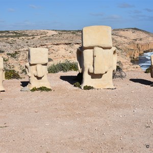 Faces Sculptures 