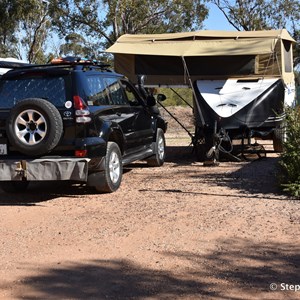 Lightning Ridge Outback Resort & Caravan Park 