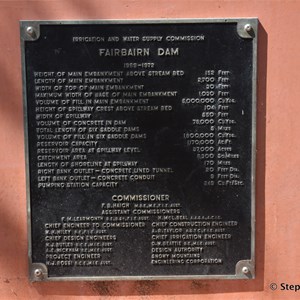 Fairbairn Dam Lookout 
