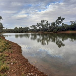 Bilyuin Pool (North side)