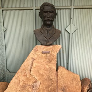Henry Lawson Statues
