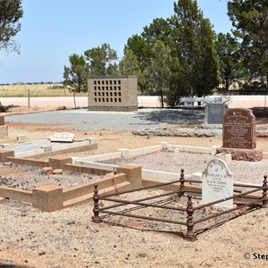 Hoyleton Cemetery 