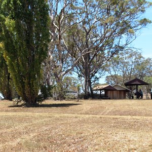 Rest area in Wollomombi Village