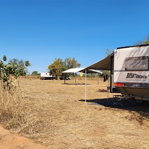 Home Valley Station River Camp