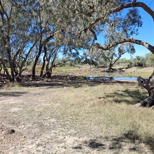 Angledool Weir Camping Area