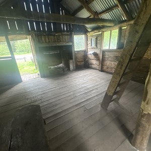 Upper Jamieson Hut (1938)