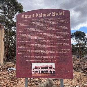 Ruin: Mt Palmer Hotel