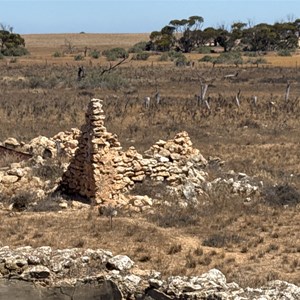 Ruin: McKenzie Ruins
