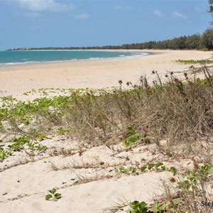 Galuru (East Woody Beach )