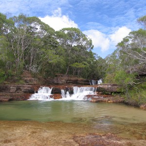 The falls and surrounds