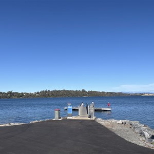 Clarence Point Boat Ramp / Pontoon