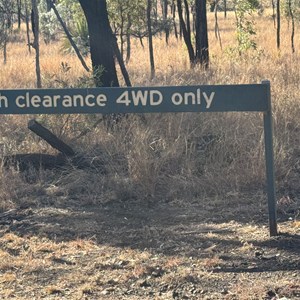 Turn-off to Minerva Hills NP